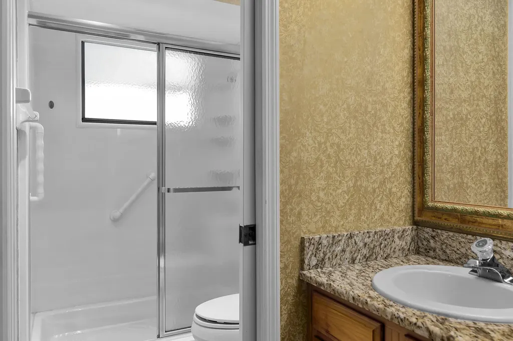 608 Kings Way Naples FL 34104