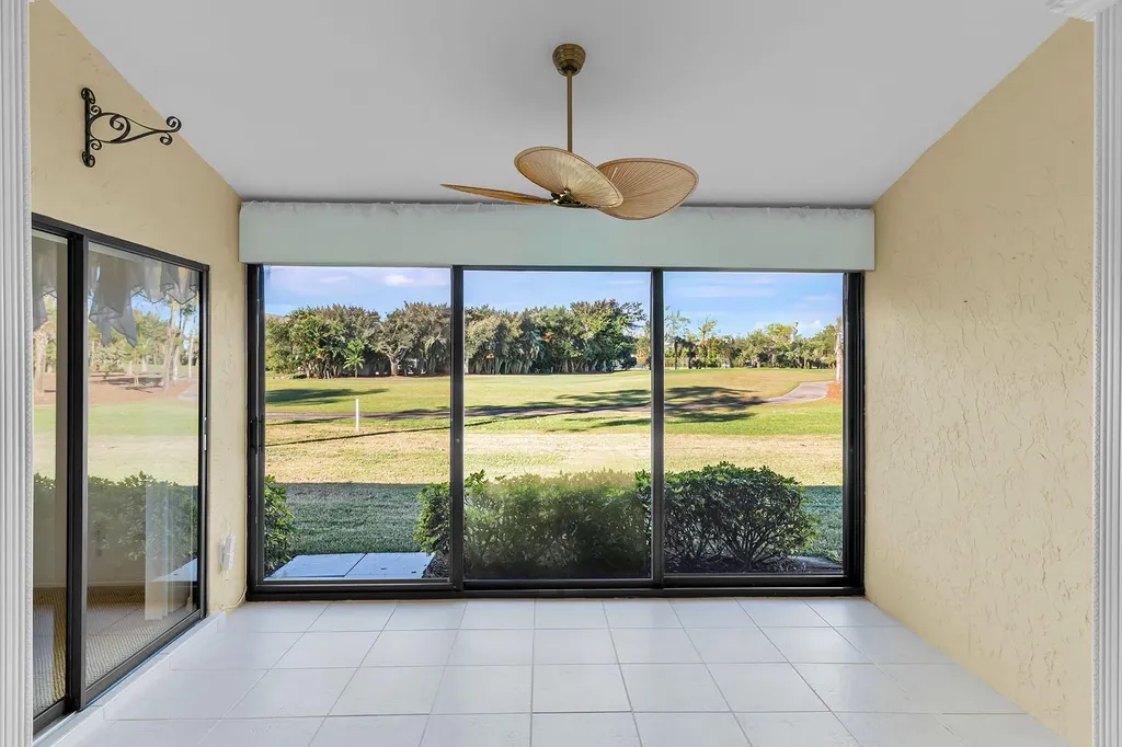 608 Kings Way Naples FL 34104