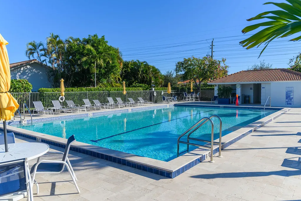 608 Kings Way Naples FL 34104