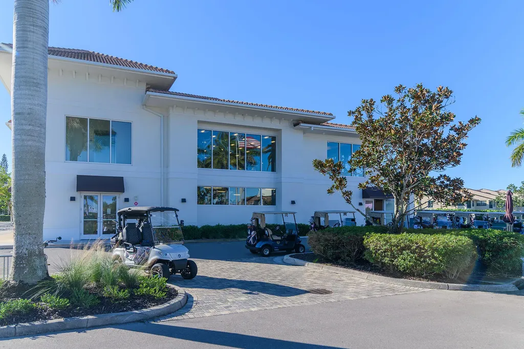 608 Kings Way Naples FL 34104