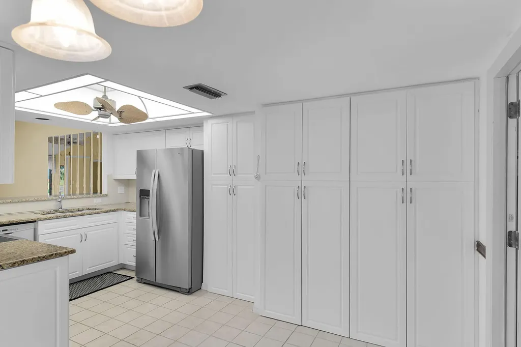 608 Kings Way Naples FL 34104