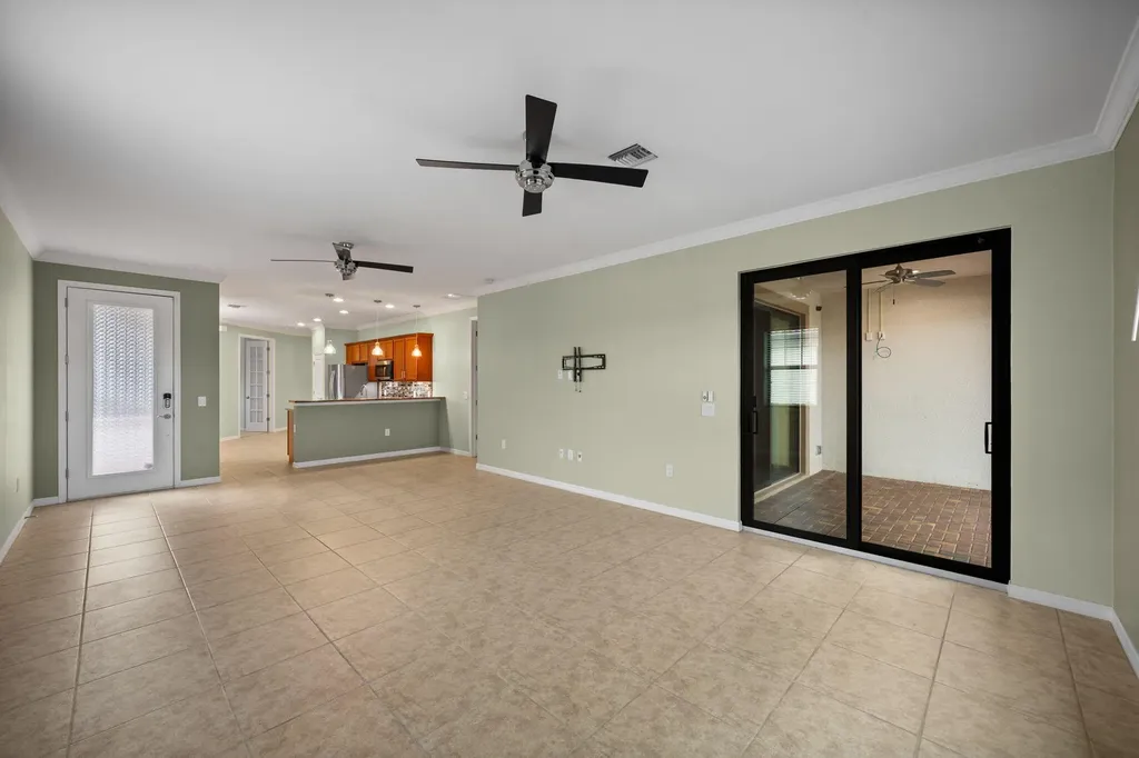 1511 Oceania Drive S Naples FL 34113