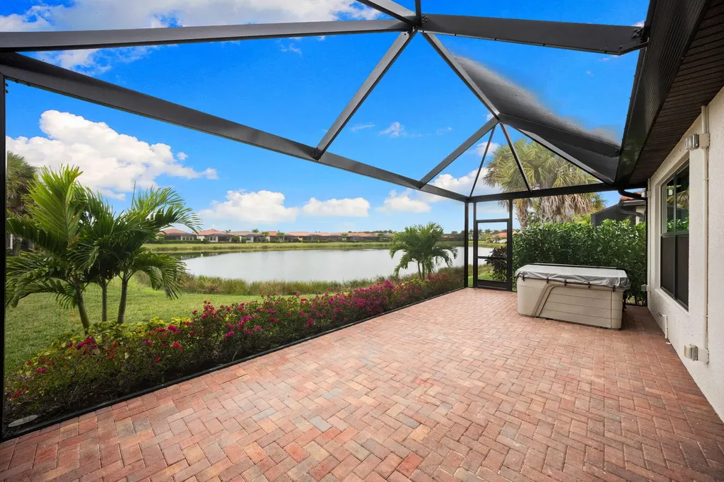 1511 Oceania Drive S Naples FL 34113