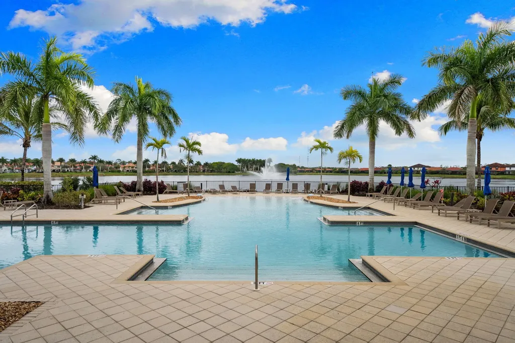 1511 Oceania Drive S Naples FL 34113