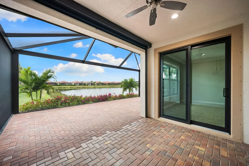 1511 Oceania Drive S Naples FL 34113