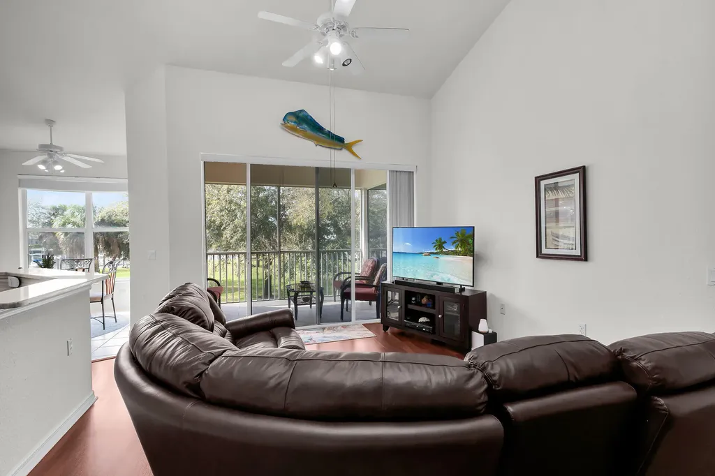 285 Cays Drive Naples FL 34114