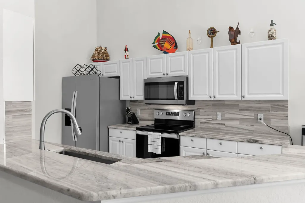 285 Cays Drive Naples FL 34114