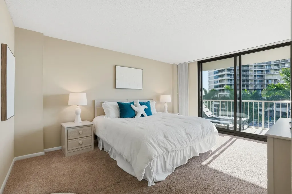 440 Seaview Court Marco Island FL 34145