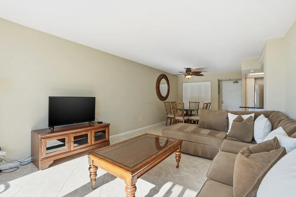 440 Seaview Court Marco Island FL 34145