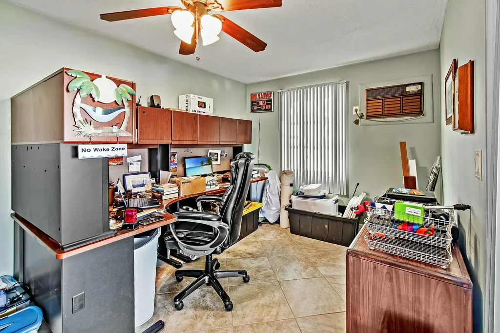 125 E Pago Pago Drive E Naples FL 34113