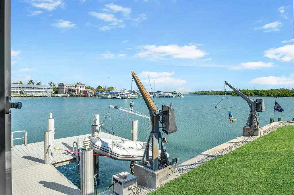 125 E Pago Pago Drive E Naples FL 34113