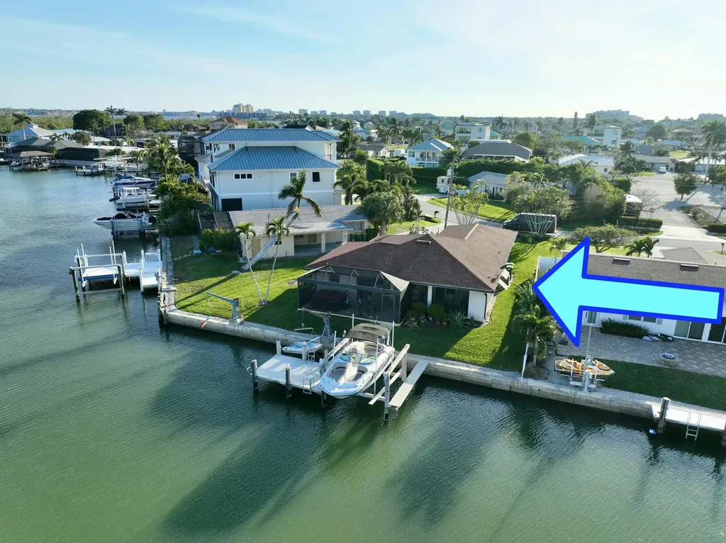 125 E Pago Pago Drive E Naples FL 34113