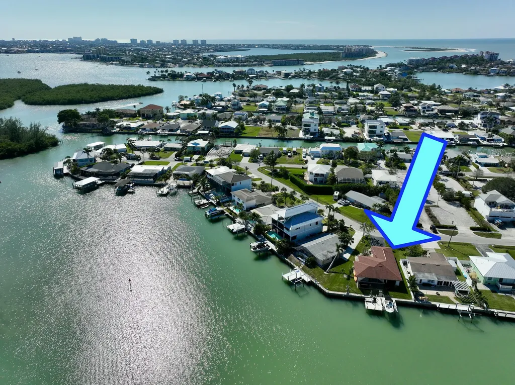 125 E Pago Pago Drive E Naples FL 34113