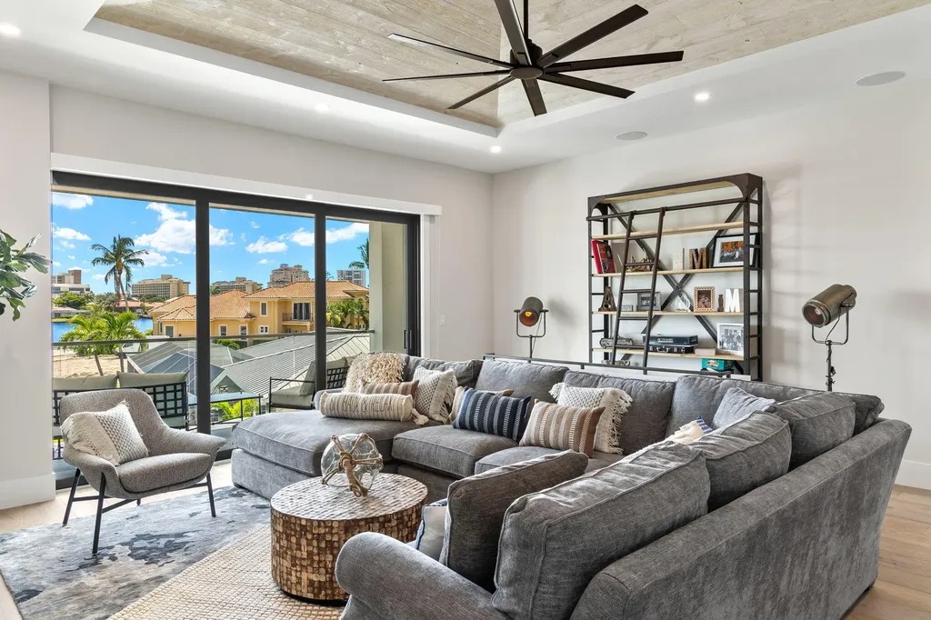 1113 Lamplighter Court Marco Island FL 34145