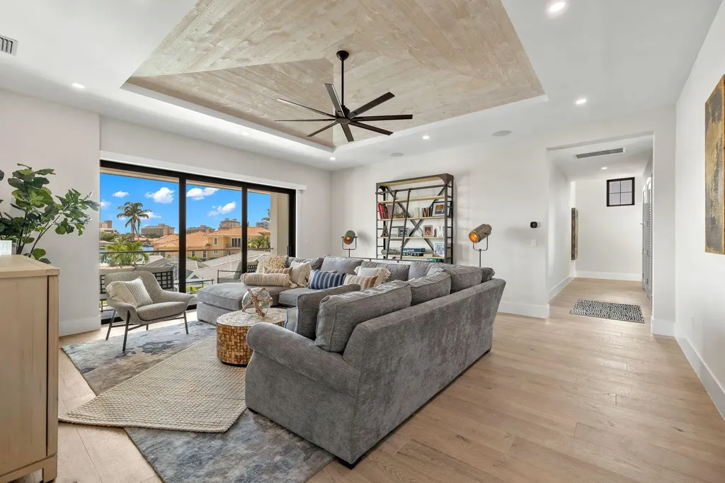 1113 Lamplighter Court Marco Island FL 34145