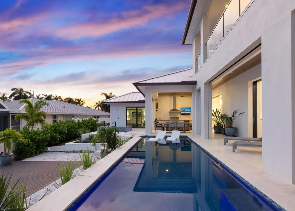 1113 Lamplighter Court Marco Island FL 34145