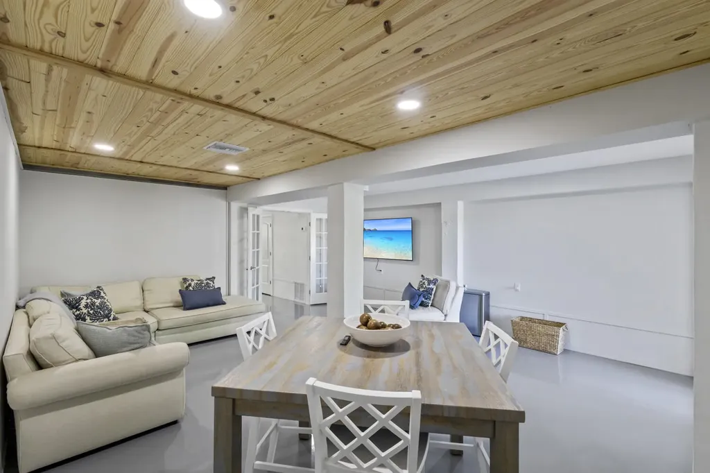 12176 Siesta Drive Fort Myers Beach FL 33931