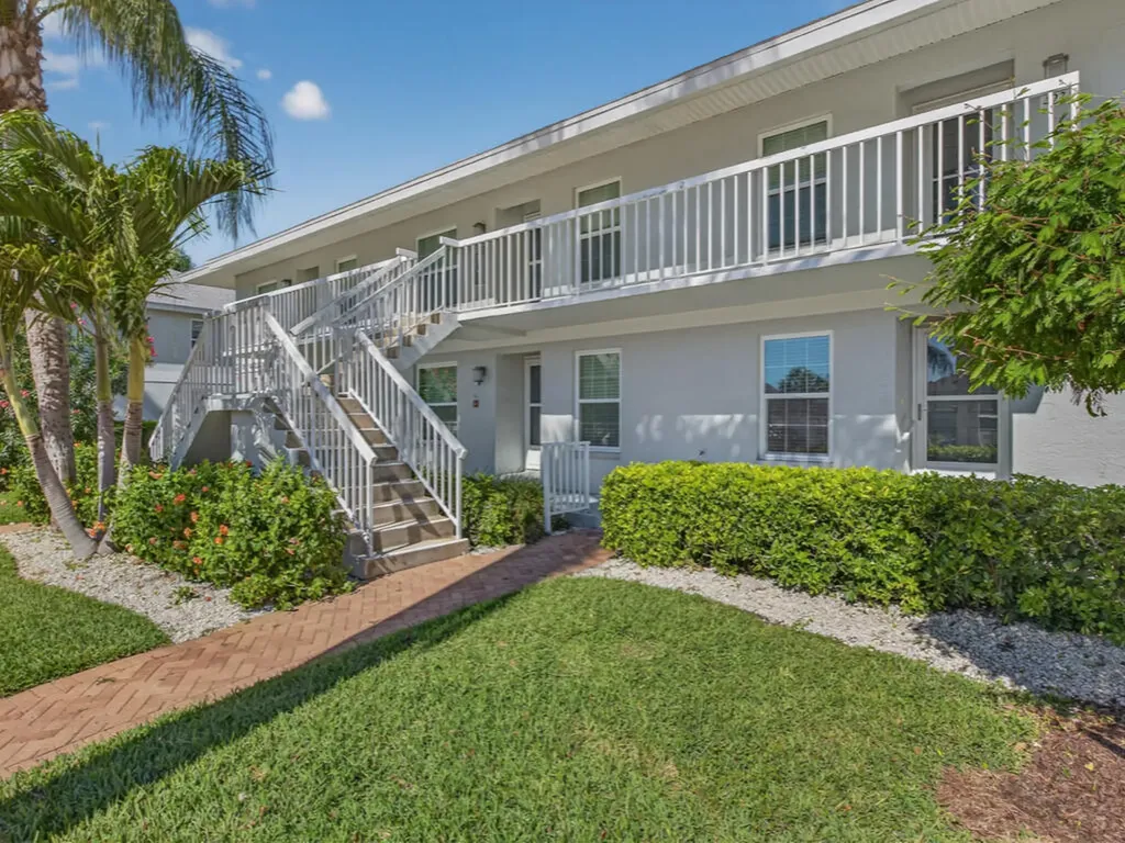 681 W Elkcam Circle Marco Island FL 34145