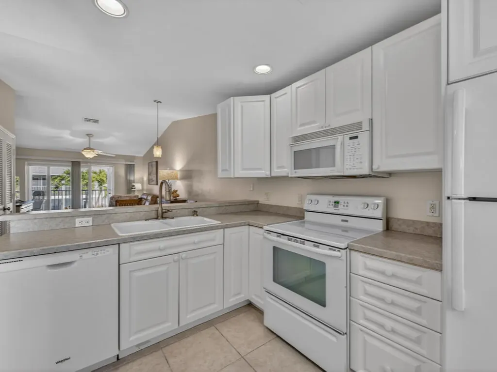 681 W Elkcam Circle Marco Island FL 34145