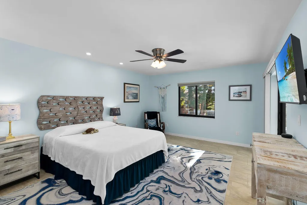 1035 Admiralty Court Marco Island FL 34145