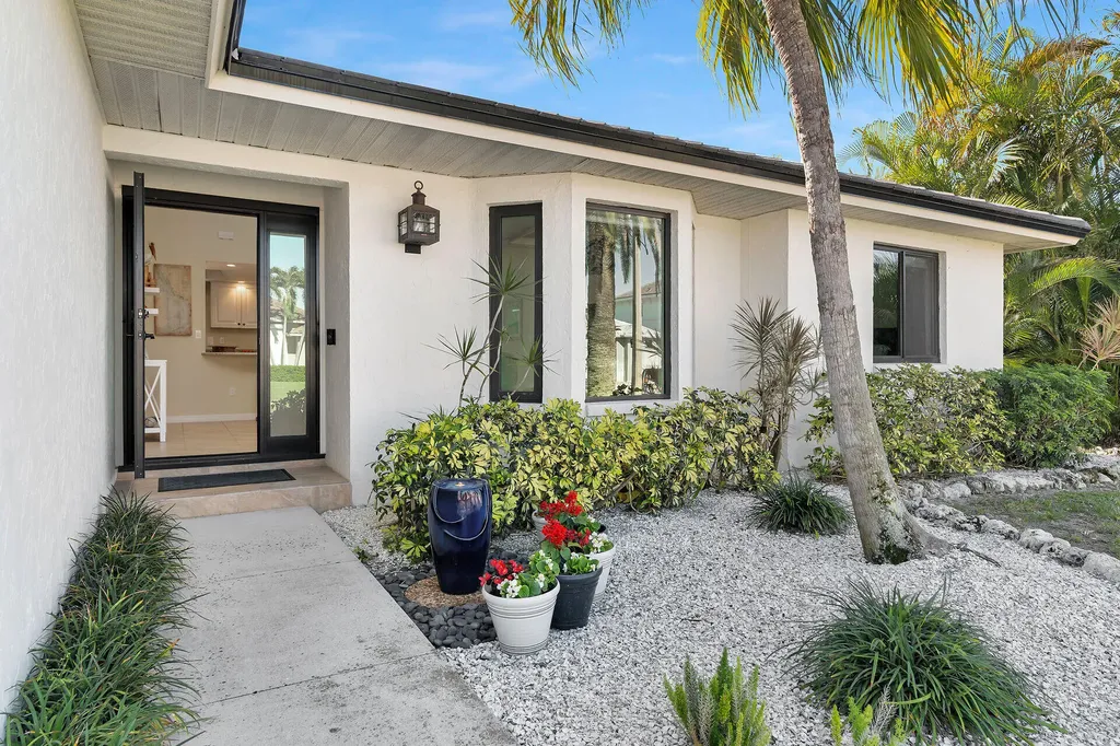 1035 Admiralty Court Marco Island FL 34145