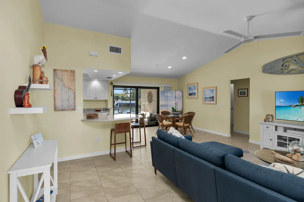 1035 Admiralty Court Marco Island FL 34145