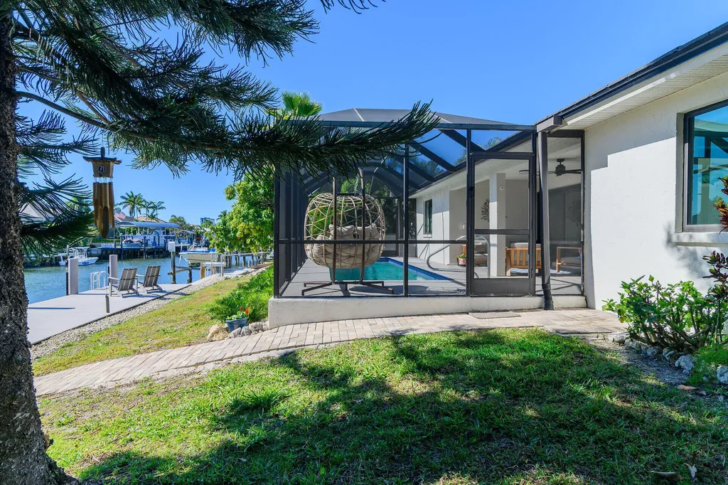 1035 Admiralty Court Marco Island FL 34145