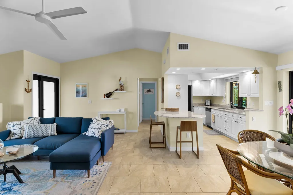 1035 Admiralty Court Marco Island FL 34145