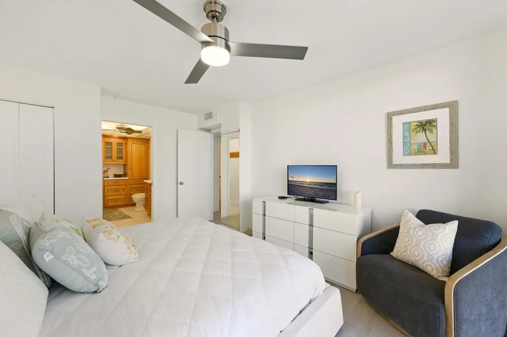 320 Seaview Court Marco Island FL 34145