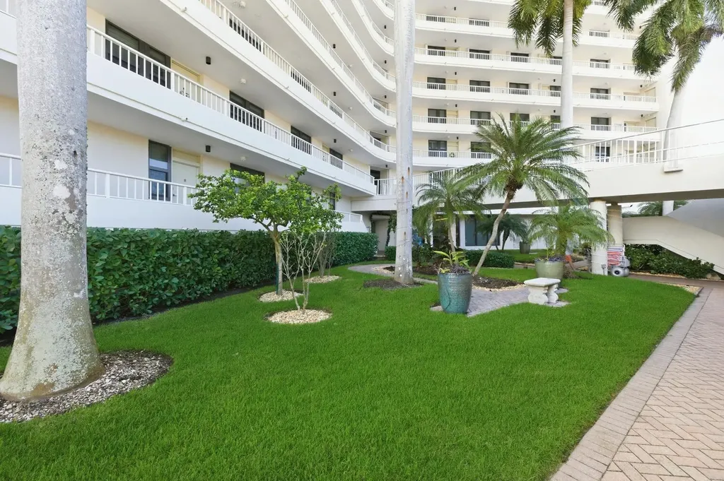 320 Seaview Court Marco Island FL 34145