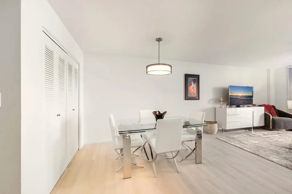 320 Seaview Court Marco Island FL 34145