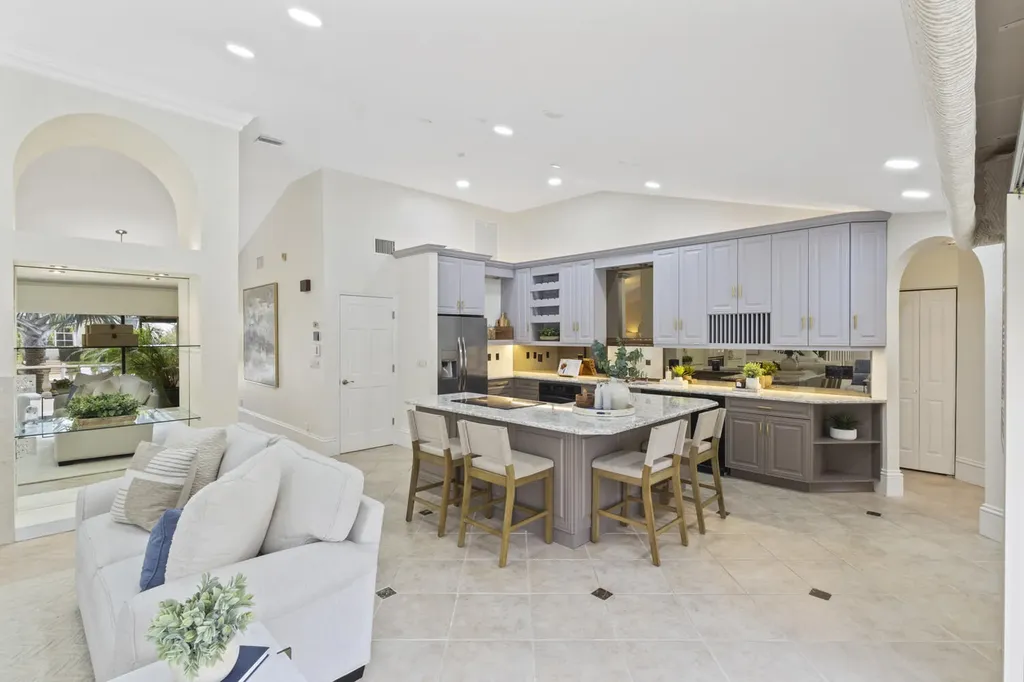 640 Kendall Drive Marco Island FL 34145