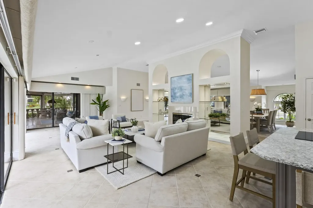 640 Kendall Drive Marco Island FL 34145