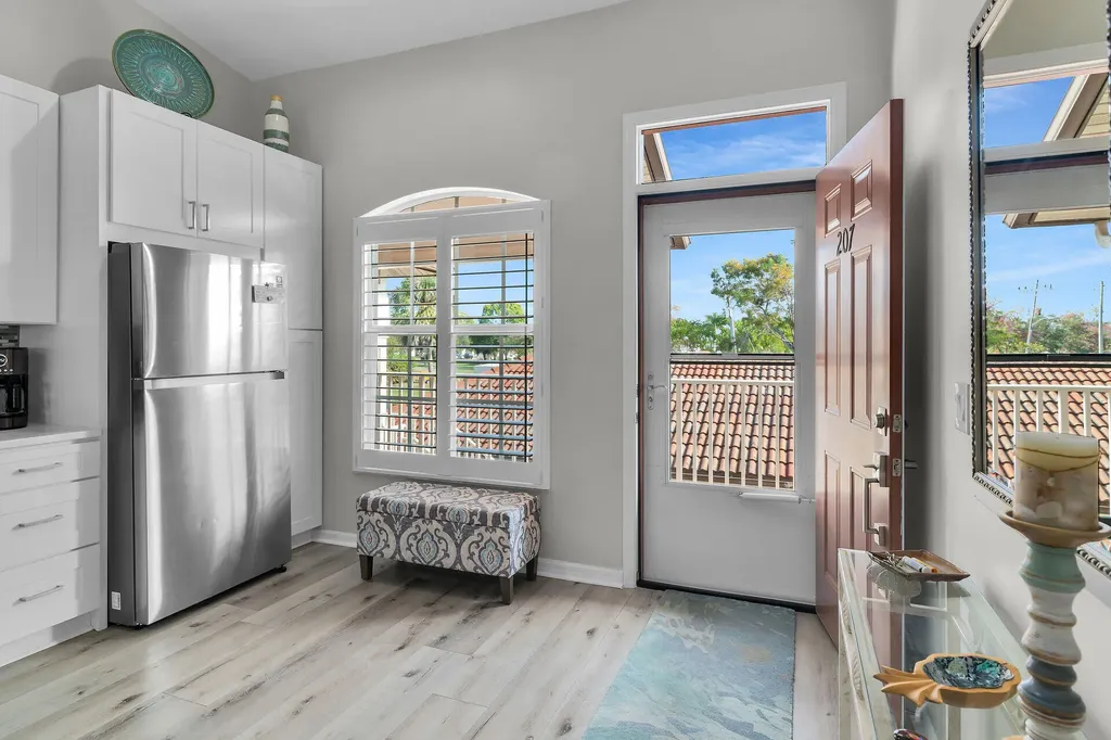 278 Newport Drive Naples FL 34114