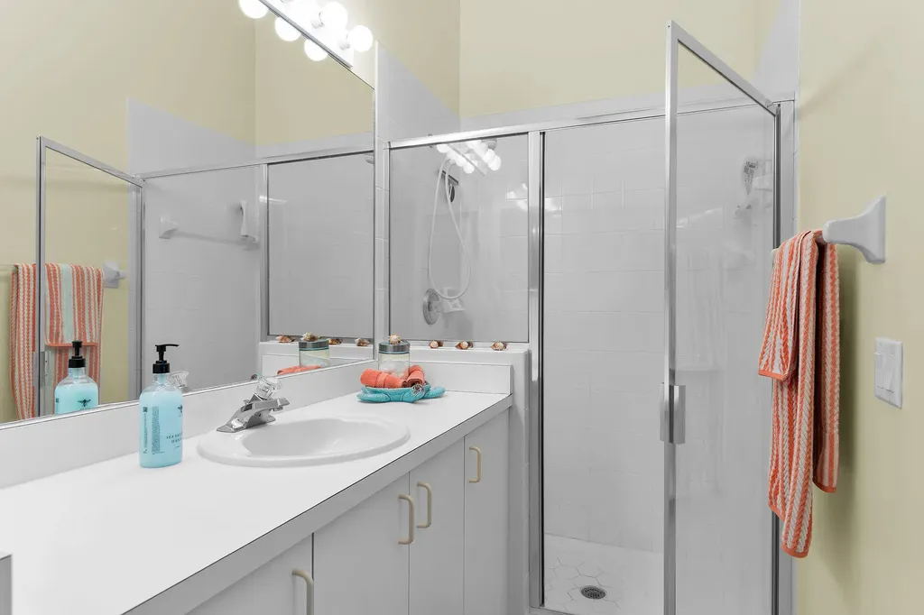 278 Newport Drive Naples FL 34114