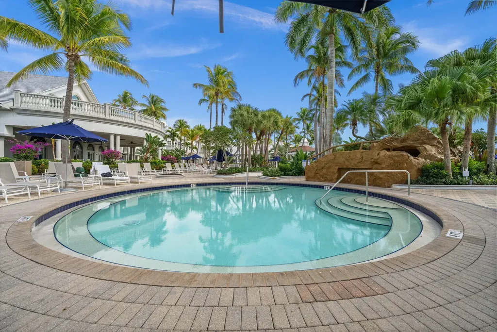 9261 Campanile Circle Naples FL 34114