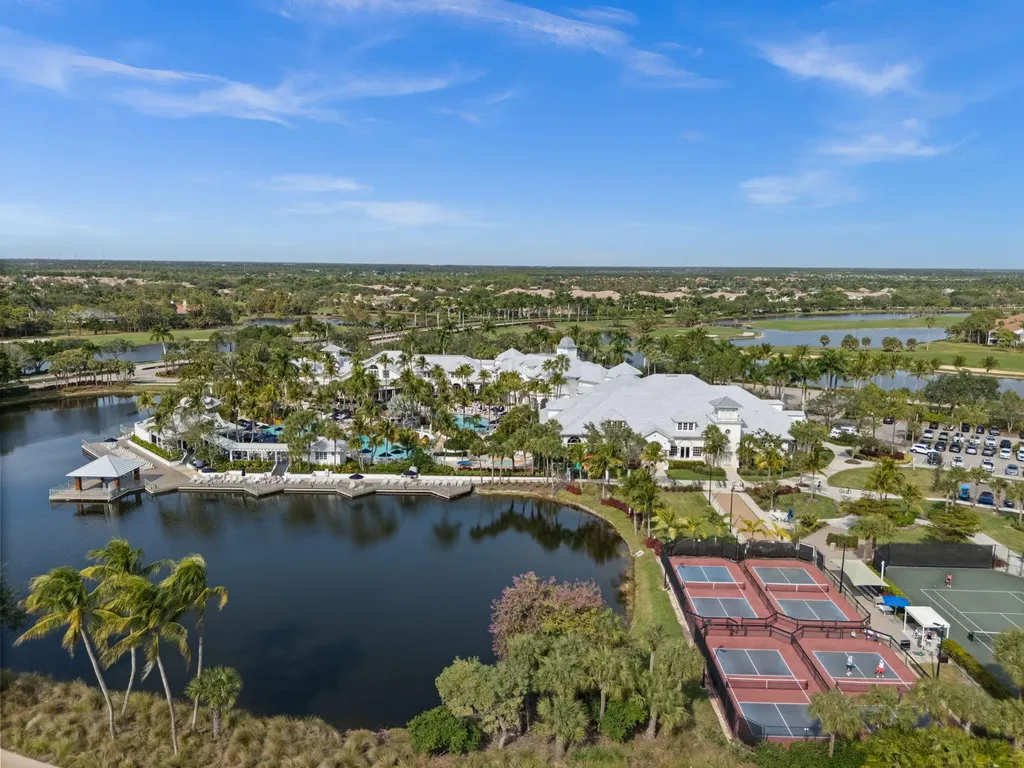 9261 Campanile Circle Naples FL 34114