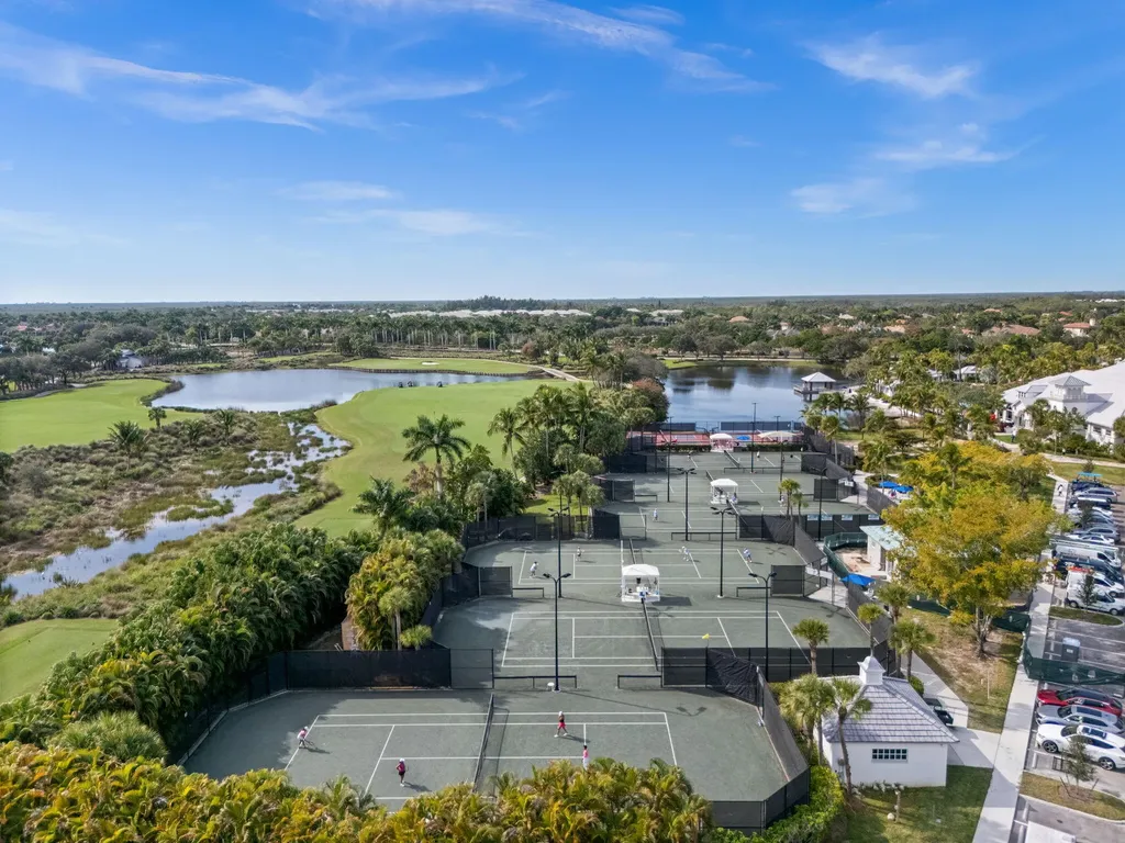 9261 Campanile Circle Naples FL 34114