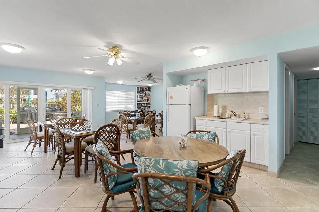 860 Panama Court Marco Island FL 34145