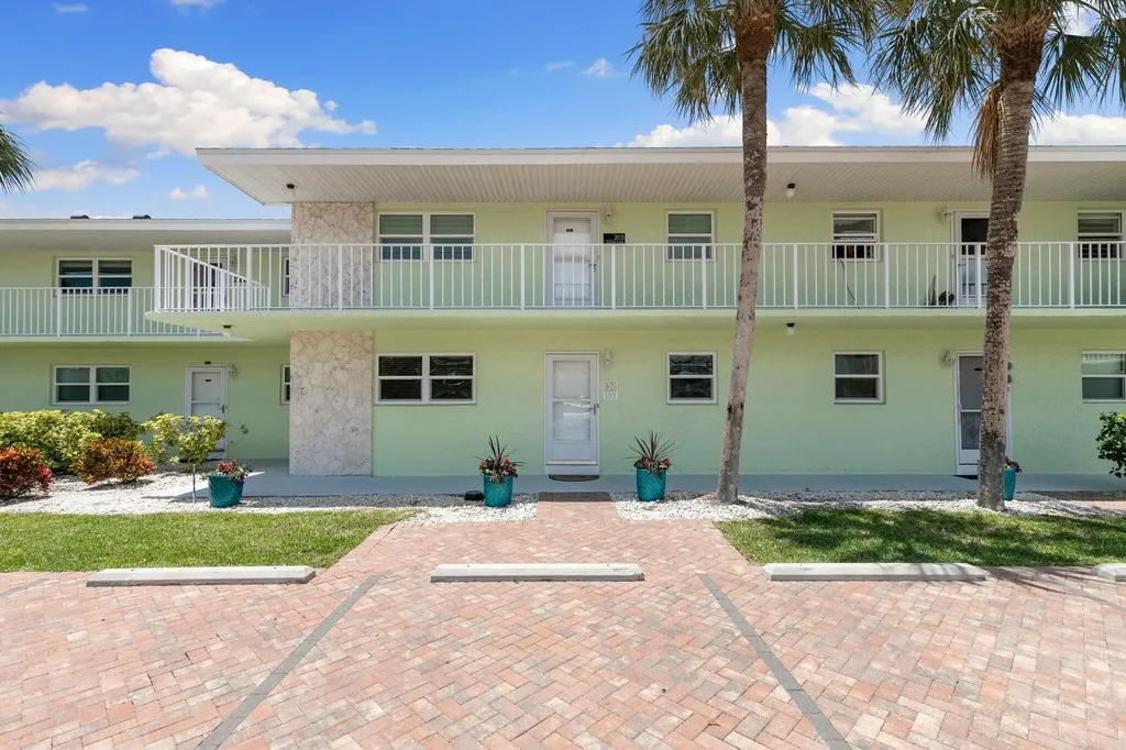 860 Panama Court Marco Island FL 34145