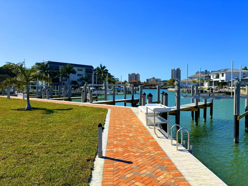 860 Panama Court Marco Island FL 34145