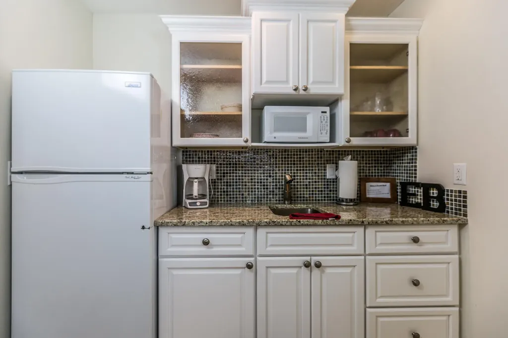 500 Saturn Marco Island FL 34145