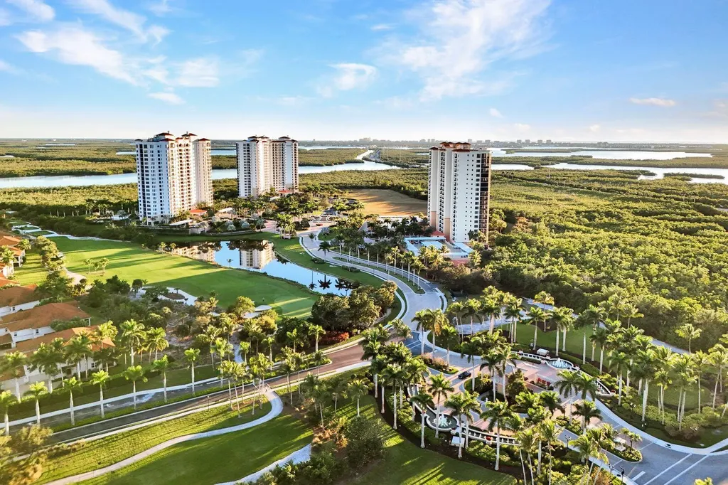 1065 Borghese Naples FL 34114