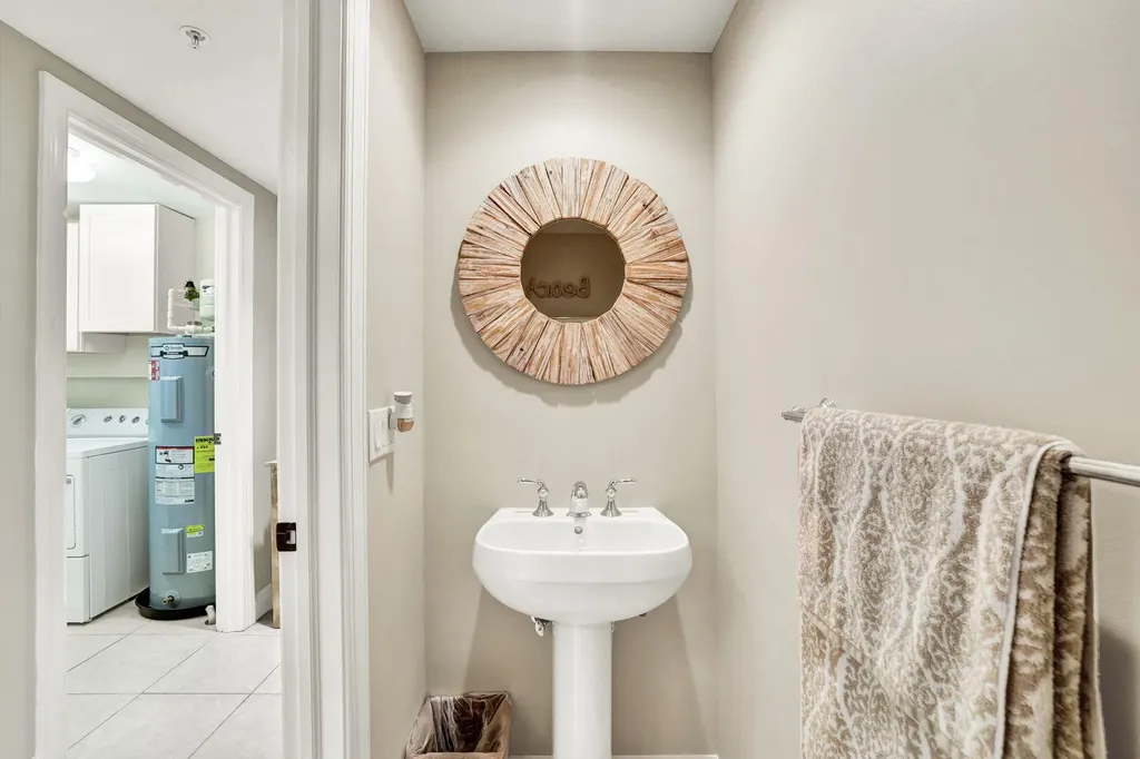 1065 Borghese Naples FL 34114