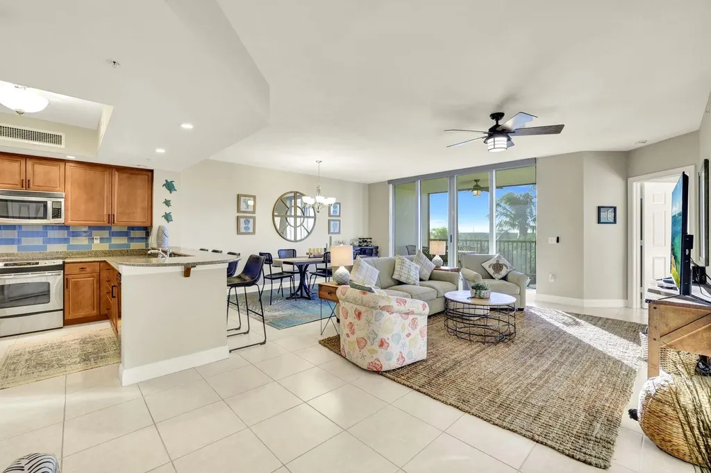 1065 Borghese Naples FL 34114