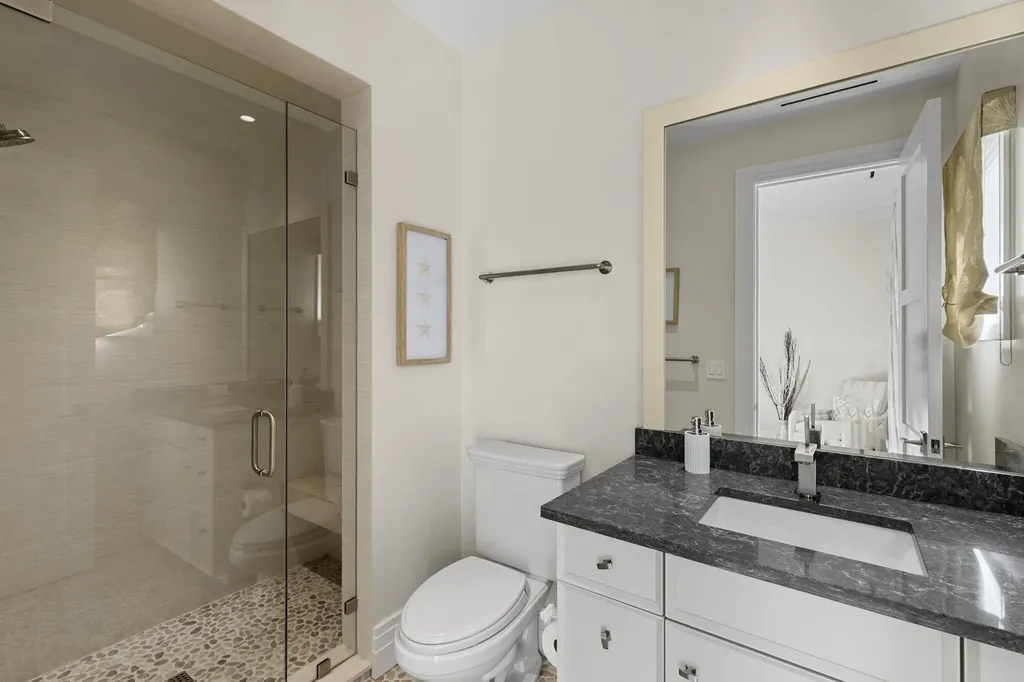 221 Aqua Court Naples FL 34102