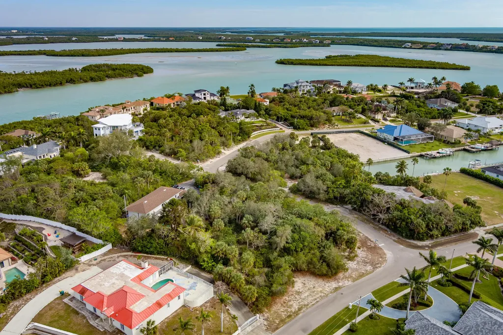 889 Scott Drive Marco Island FL 34145