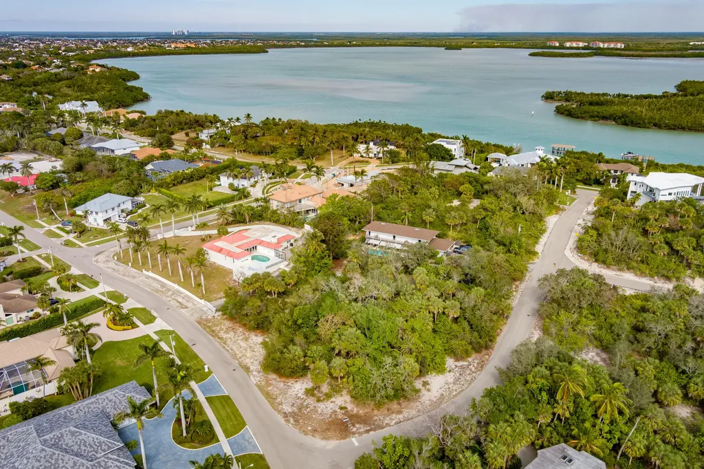 889 Scott Drive Marco Island FL 34145