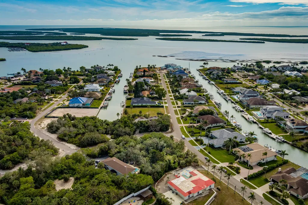 889 Scott Drive Marco Island FL 34145