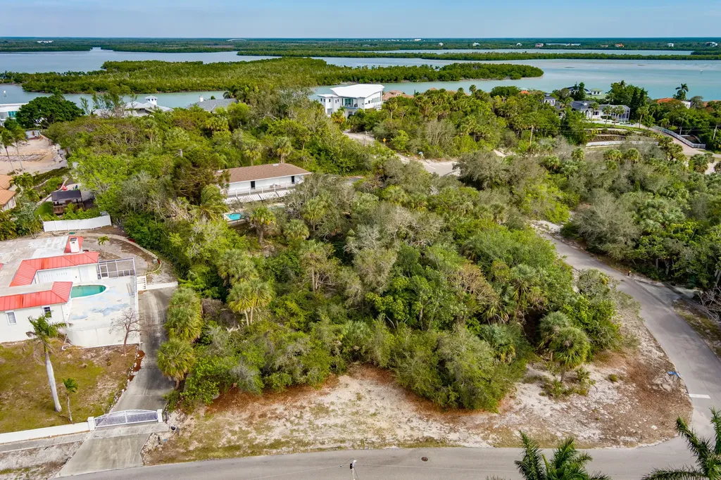 889 Scott Drive Marco Island FL 34145